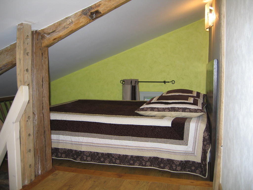 La Minaudiere Nueil-sous-les-Aubiers Room photo